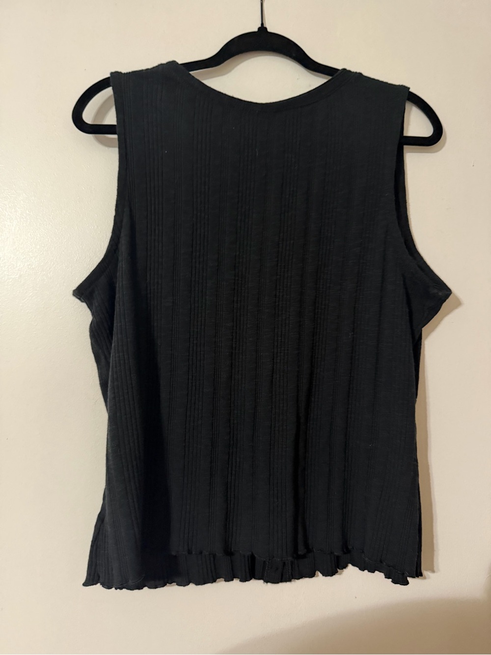 Universal Thread Black Ribbed Button-Front Tank - Picture 3 of 3